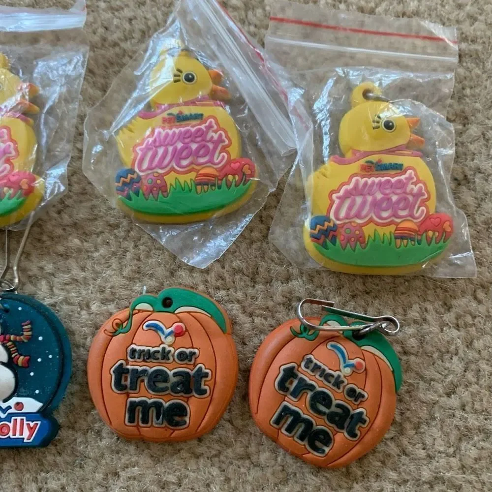 8 Pet Smart Grooming Salon Collectors Charms